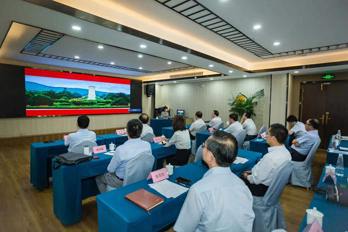 G22恒峰-官方网站控股集团党委赴徐州开展 “跟着席大大总书记足迹学党史”专题活动3_副本.png